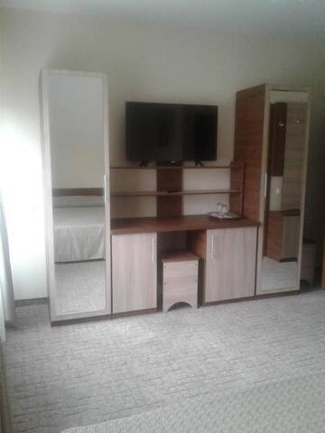 Фото номера Двухместный номер Делюкс с 1 кроватью и балконом Шале Casa Teju 2 г. Слэник 24