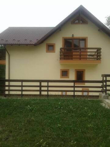 Фото номера Двухместный номер Делюкс с 1 кроватью и балконом Шале Casa Teju 2 г. Слэник 2